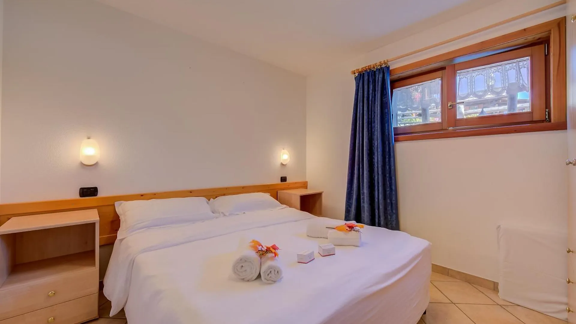 Chalet Sciachilo Ski In-Ski Out Mt 10 - Happy Rentals Livigno