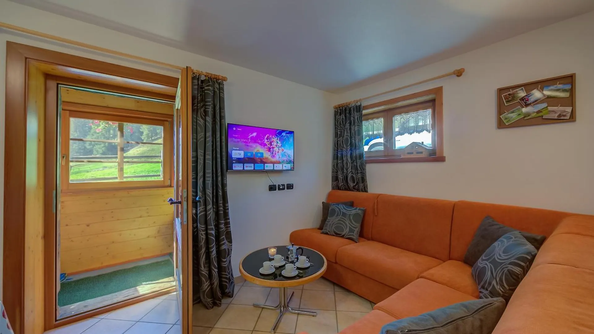 Chalet Sciachilo Ski In-Ski Out Mt 10 - Happy Rentals Livigno